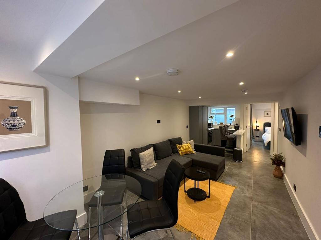 Two Bedroom House In Kilburn London Exterior photo