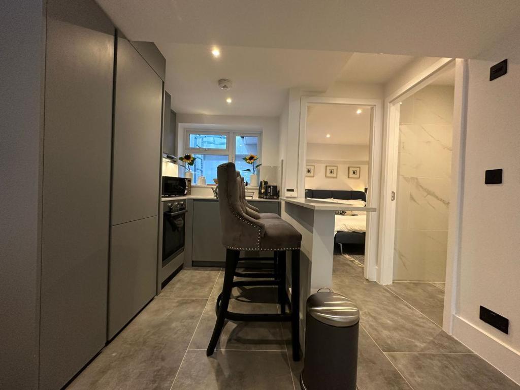 Two Bedroom House In Kilburn London Exterior photo